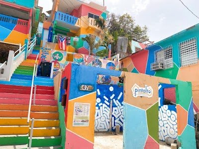 Foto de Casas de Colores Aguadilla - Pintalto