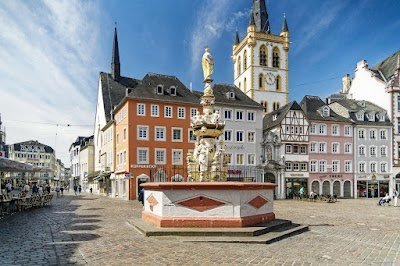 Foto de Petrusbrunnen