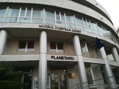 Foto de Muzeul Judetean Arges - Planetariu