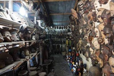 Foto de MWENGE WOODCAVERS MARKET