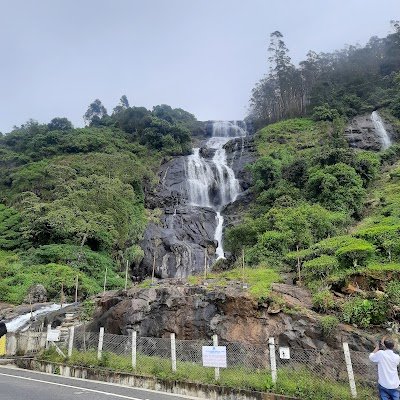 Foto de Chinnakanal Waterfalls