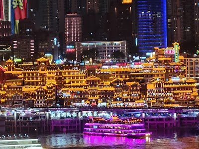 Foto de Chongqing Hongyadong （Northwest Gate）