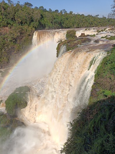 Foto de Saltos de Monday