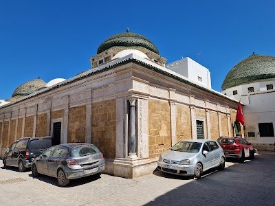 Foto de Royal Mausoleum of Tourbet el Bey
