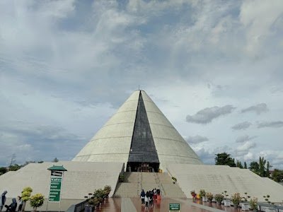 Foto de Monumen Yogya Kembali