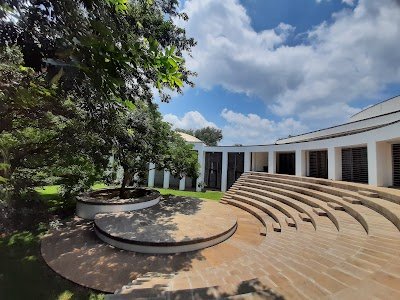 Foto de Savitri Bhavan