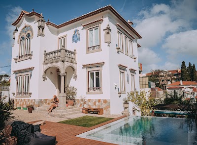 Foto de The Salty Pelican Yoga e Surf Retreat Portugal - Cascais