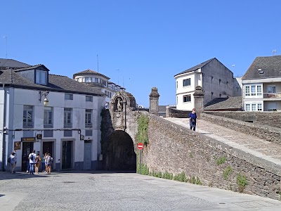 Foto de Porta de Santiago