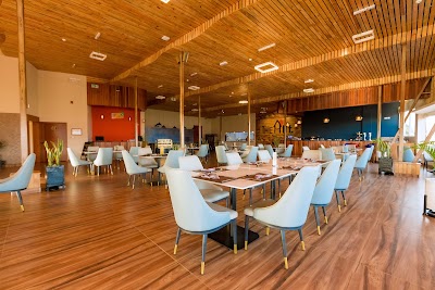 Foto de The Hut Restaurant and Boutique Hotel