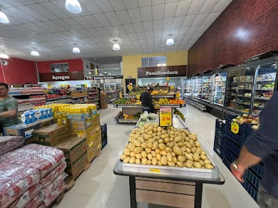 Foto de Strapasson Supermercados - Bateias