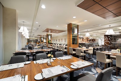 Foto de 5th Avenue Restaurant Lounge Bar