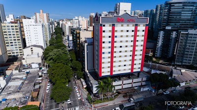 Foto de Ibis Vitória Praia do Canto