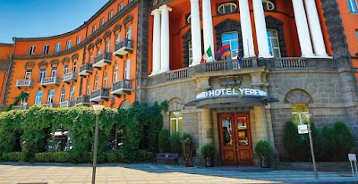 Foto de Grand Hotel Yerevan, an SLH Hotel