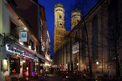 Foto de Nuernberger Bratwurst Gloeckl am Dom