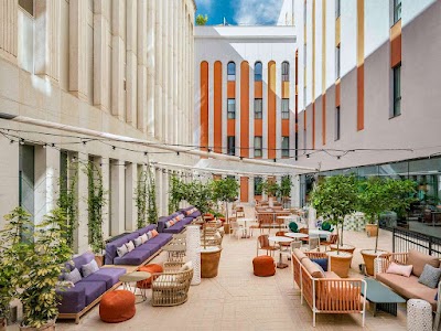 Foto de ibis Styles Sevilla City Santa Justa