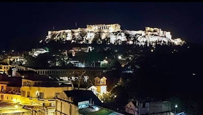 Foto de The Athens Edition Luxury Suites