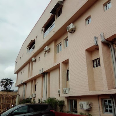 Foto de HOTEL DES 50 LOGEMENTS-YAMOUSSOUKRO