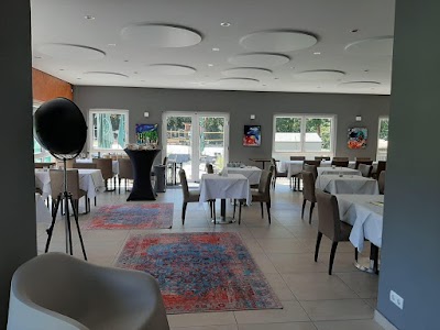 Foto de Neuer Pächter Voglio (Lions) Restaurant - TFC 1861 Ludwigshafen am Rhein