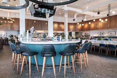 Foto de Earls Kitchen + Bar