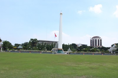 Foto de Monumen Tugu Pahlawan dan Museum Sepuluh Nopember Surabaya