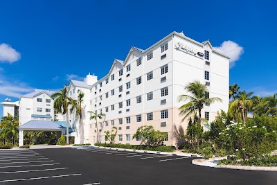 Foto de Hampton by Hilton Grand Cayman Seven Mile Beach