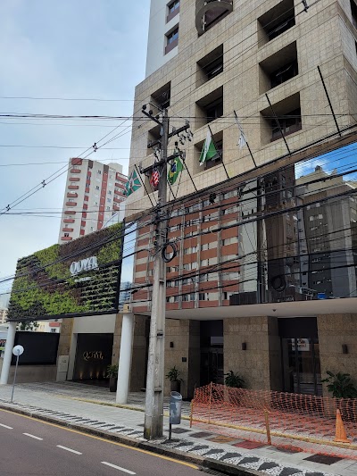 Foto de Qoya Hotel Curitiba - Curio Collection by Hilton