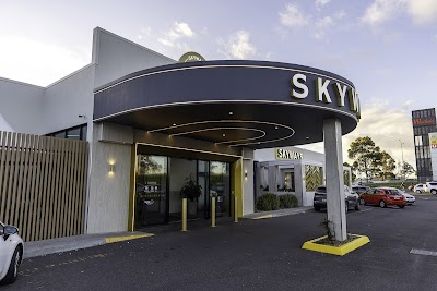Foto de Nightcap at Skyways Hotel