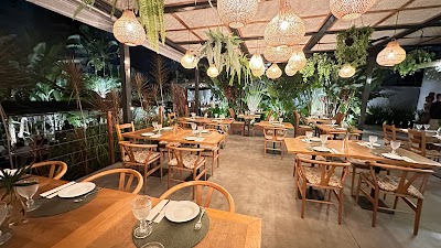 Foto de Restaurante Praia Brava Mundo Selvagem Garden