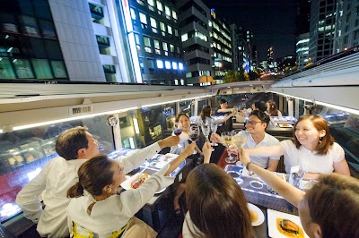 Foto de 東京レストランバス Tokyo Restaurant Bus
