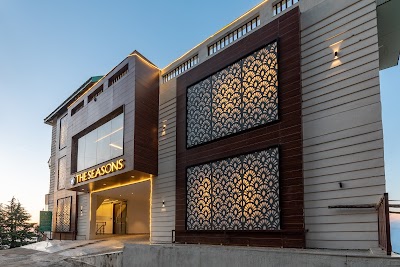 Foto de The Seasons Dalhousie - Best Valley View e Mountain View AC Hotel in Dalhousie