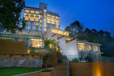 Foto de Fragrant Nature Hotel e Spa Luxury 5 Star Best View Resort in Munnar