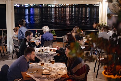 Foto de Cockney’s Valletta Restaurant