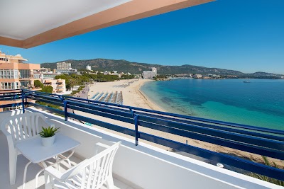 Foto de Apartamentos Cala Blanca