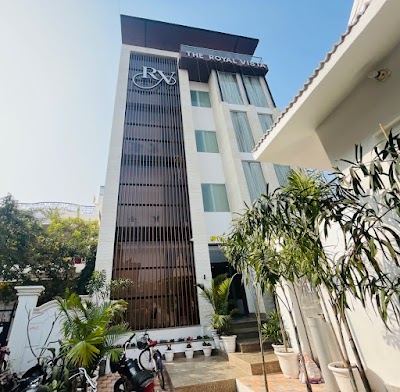 Foto de Hotel The Royal Vista - Best Comfortable Hotels Family Hotels Hotel in Sigra Varanasi
