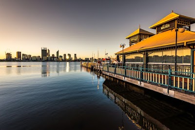 Foto de Mr Walker On The Jetty