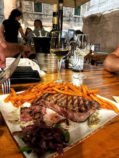 Foto de Temple Kitchen seafood e steak